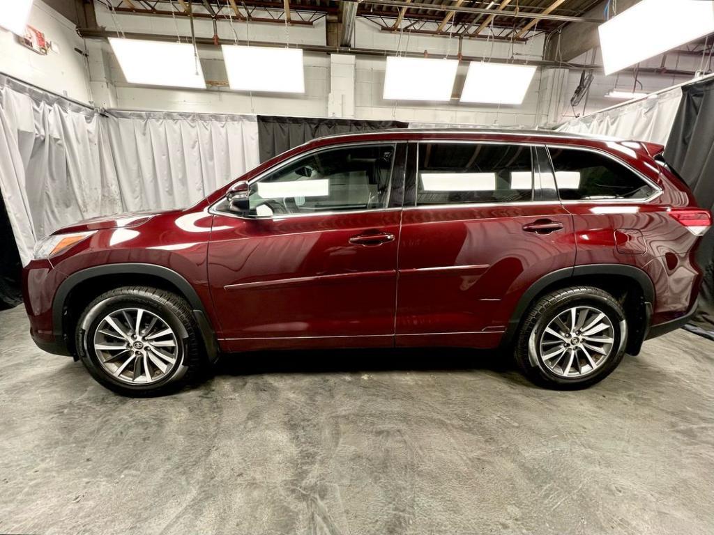 used 2017 Toyota Highlander car, priced at $26,650