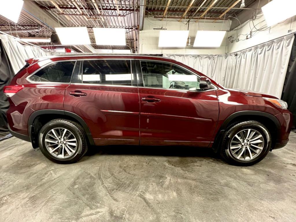 used 2017 Toyota Highlander car, priced at $26,650