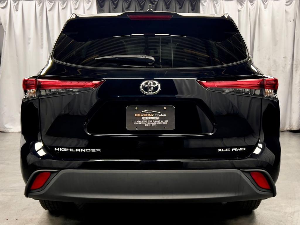 used 2021 Toyota Highlander car, priced at $33,950