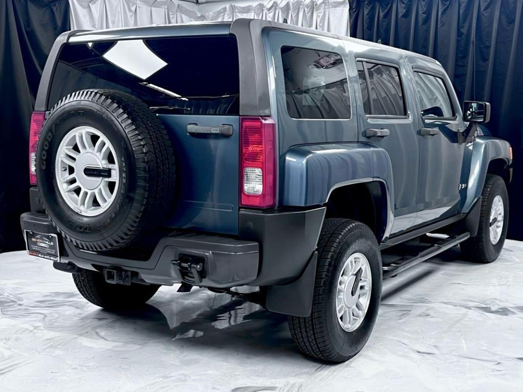 used 2006 Hummer H3 car, priced at $16,995