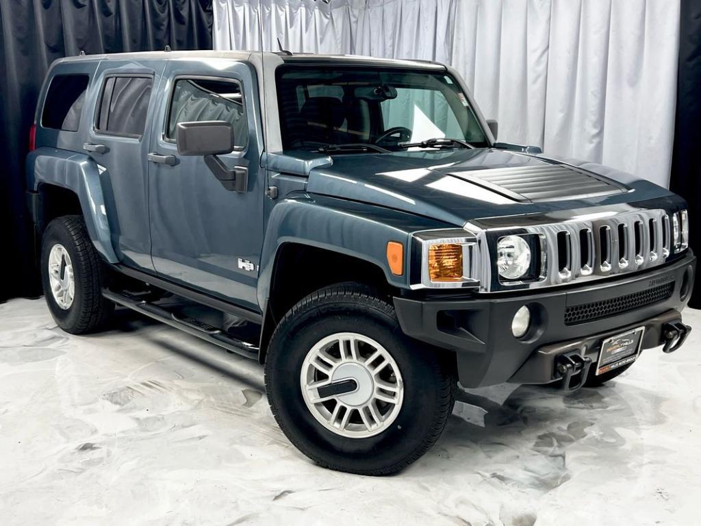 used 2006 Hummer H3 car, priced at $16,995