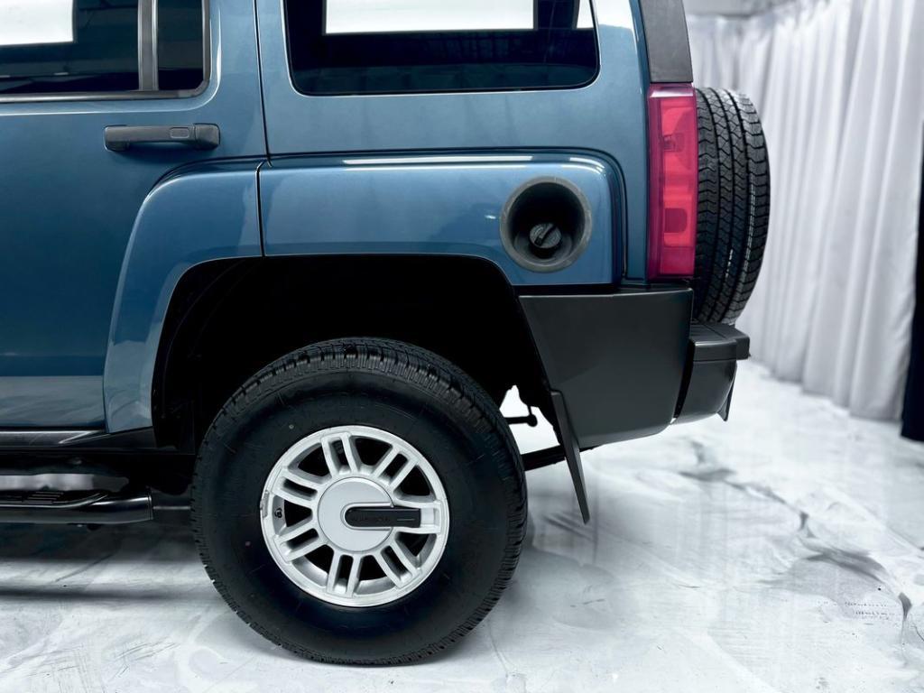 used 2006 Hummer H3 car, priced at $16,995