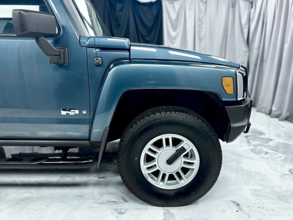 used 2006 Hummer H3 car, priced at $16,995