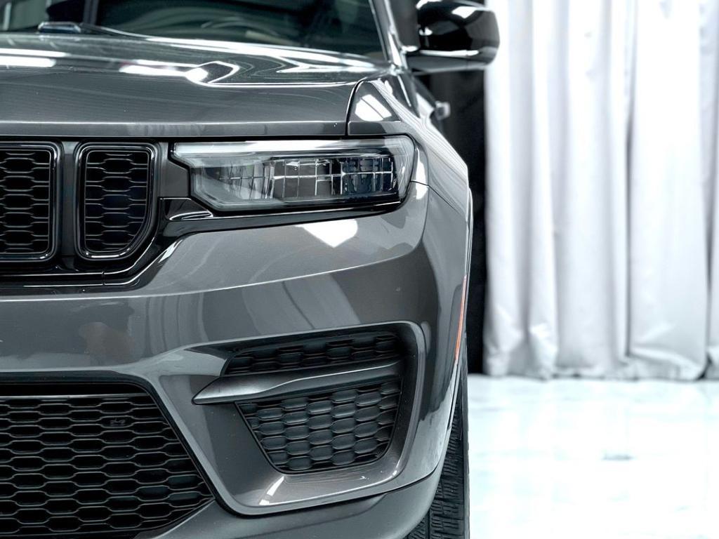 used 2022 Jeep Grand Cherokee car, priced at $31,950