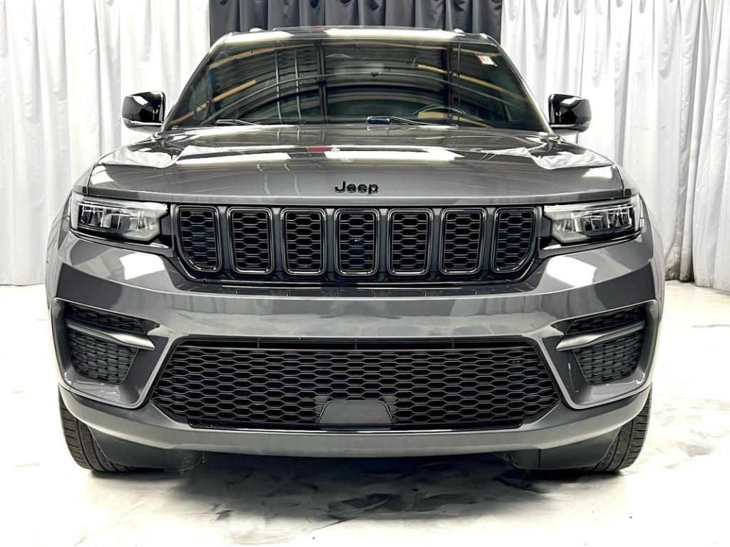 used 2022 Jeep Grand Cherokee car, priced at $31,950