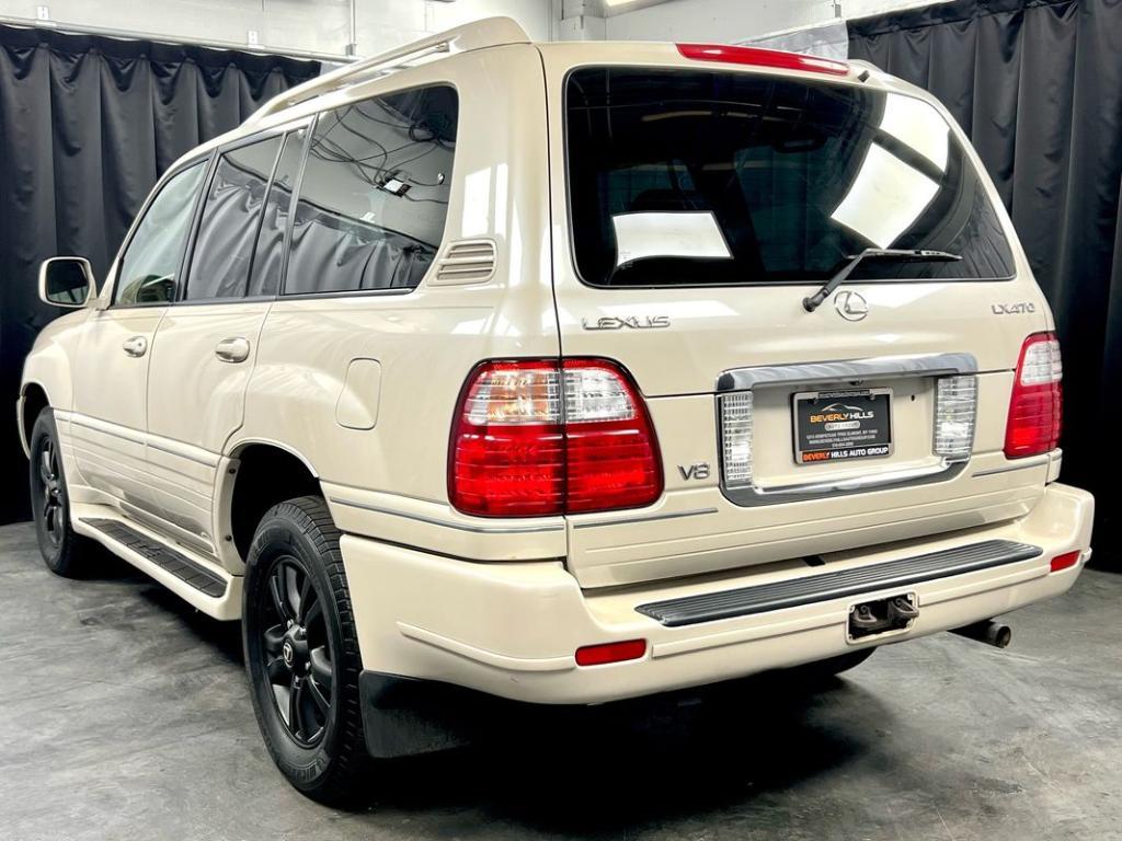 used 2005 Lexus LX 470 car, priced at $24,950