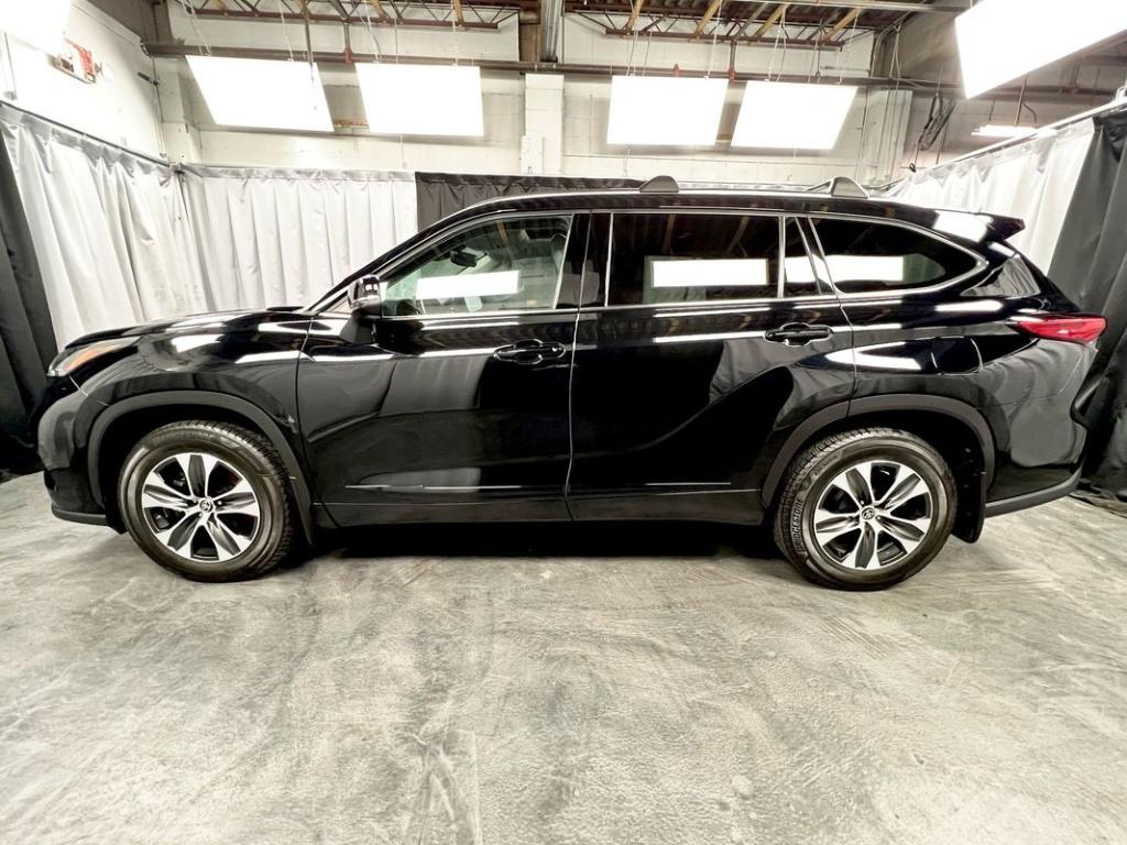 used 2020 Toyota Highlander car, priced at $32,950