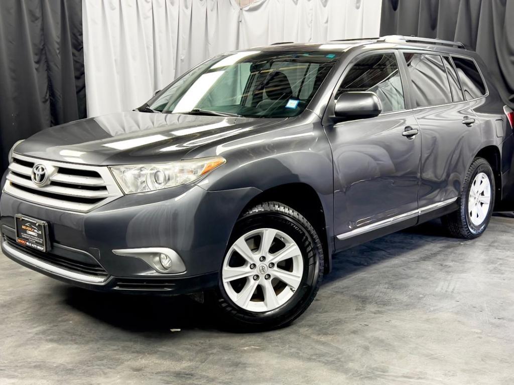 used 2011 Toyota Highlander car, priced at $18,950