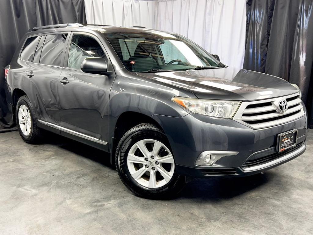 used 2011 Toyota Highlander car, priced at $18,950