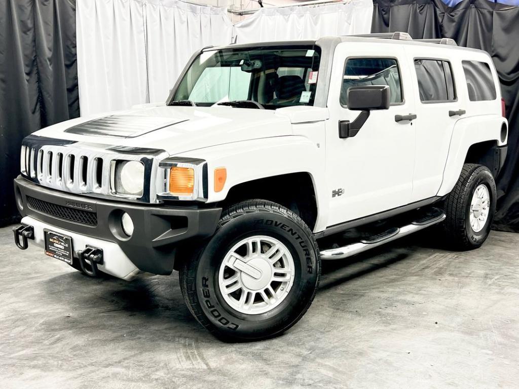 used 2009 Hummer H3 car, priced at $19,950