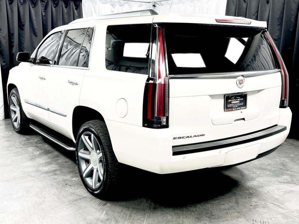 used 2015 Cadillac Escalade car, priced at $24,950