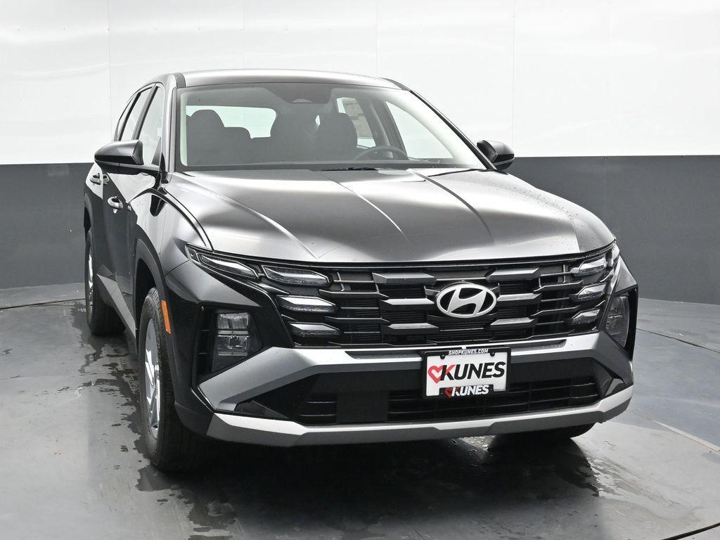 new 2025 Hyundai Tucson car, priced at $26,984