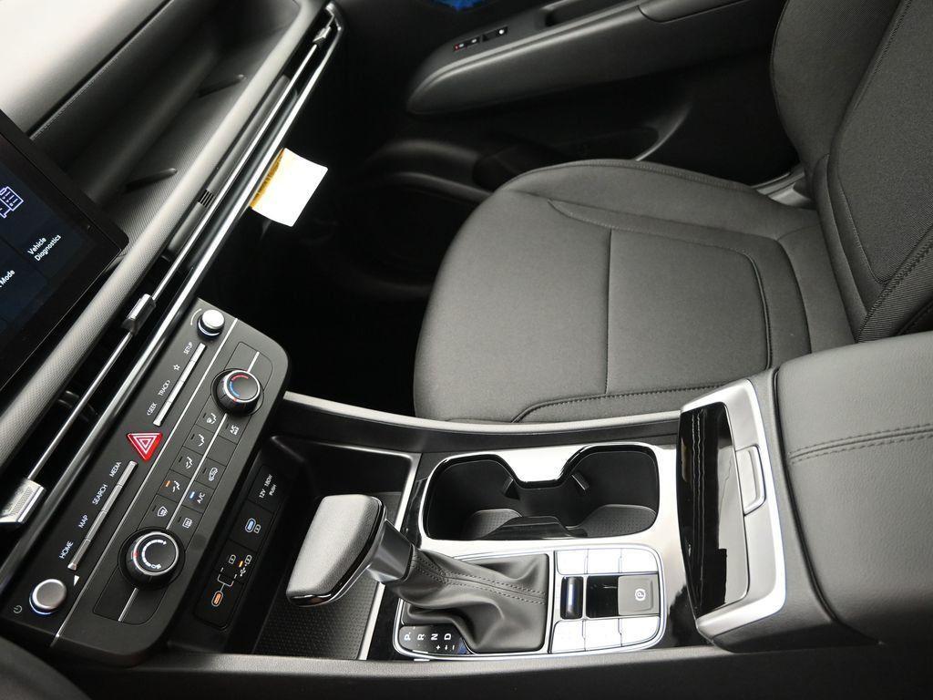 new 2025 Hyundai Tucson car, priced at $26,984