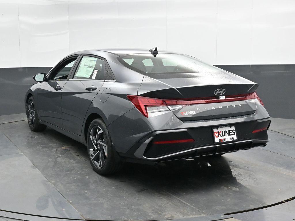 new 2025 Hyundai Elantra car, priced at $25,435