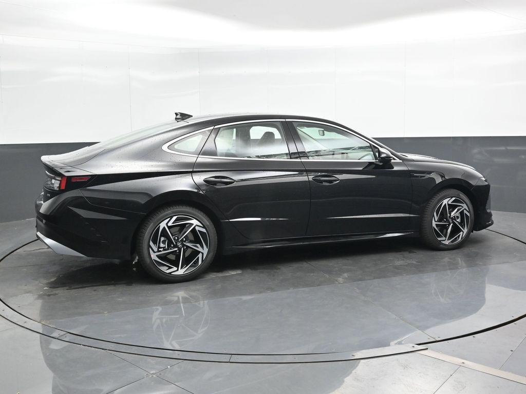 new 2026 Hyundai Sonata car, priced at $32,085