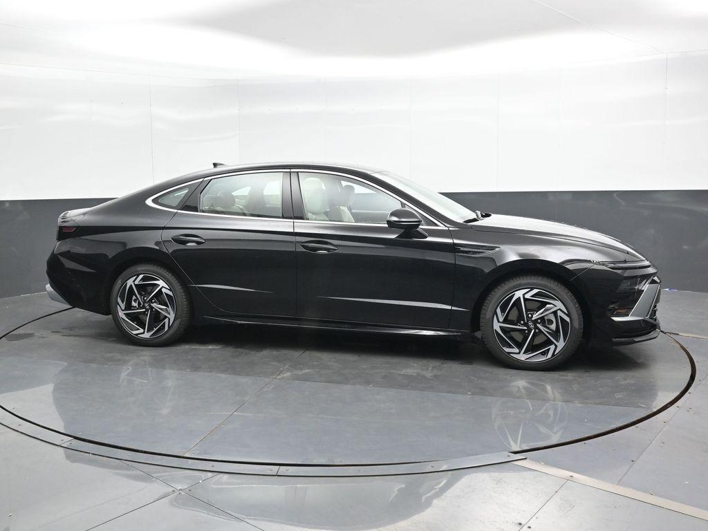 new 2026 Hyundai Sonata car, priced at $32,085