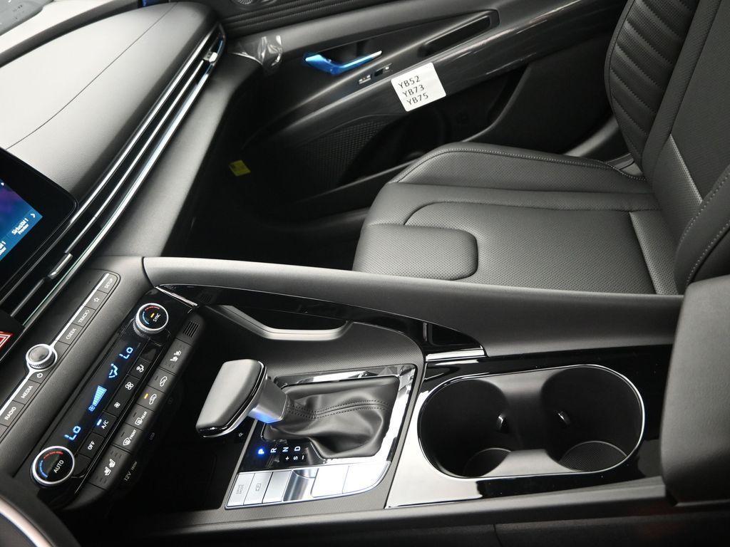 new 2025 Hyundai ELANTRA HEV car, priced at $28,863