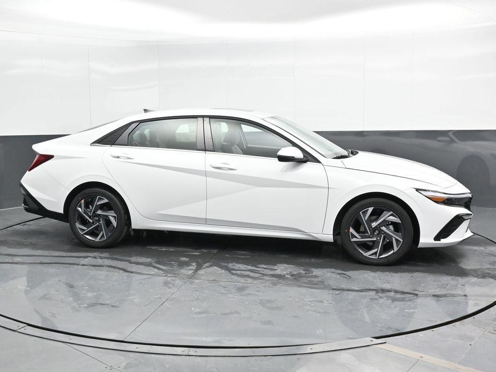 new 2025 Hyundai Elantra car, priced at $25,740