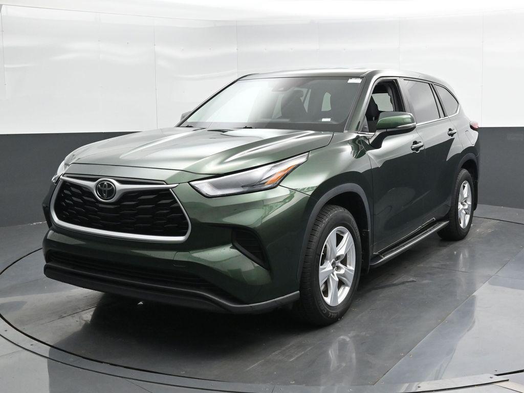 used 2023 Toyota Highlander car, priced at $35,210