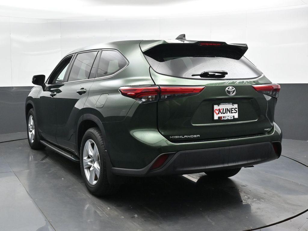 used 2023 Toyota Highlander car, priced at $35,210