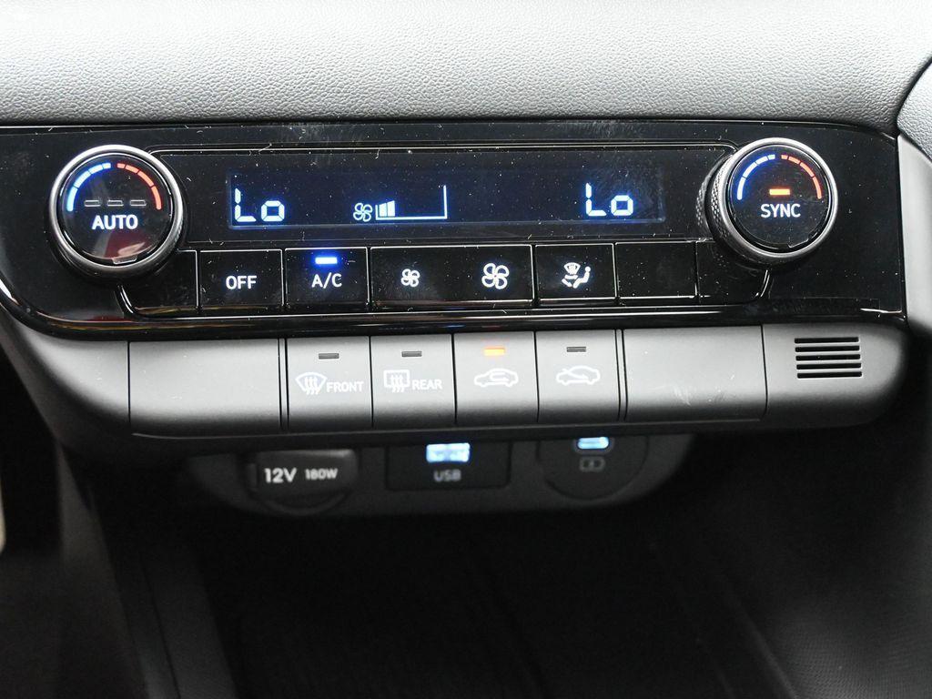 used 2025 Hyundai Elantra car