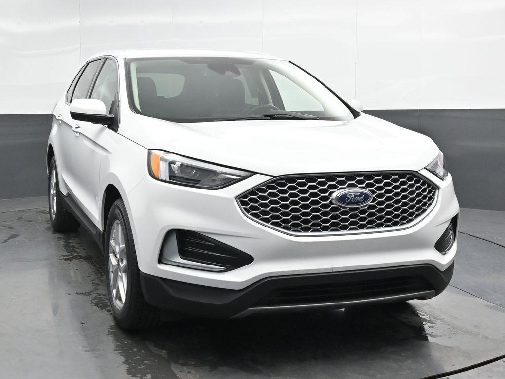 used 2024 Ford Edge car, priced at $23,973