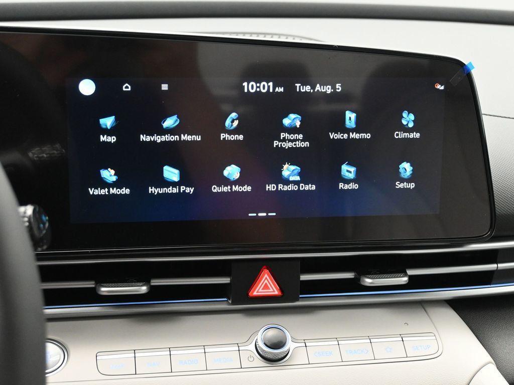 new 2025 Hyundai Elantra car, priced at $27,613