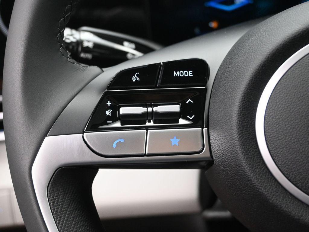 new 2025 Hyundai Elantra car, priced at $26,115