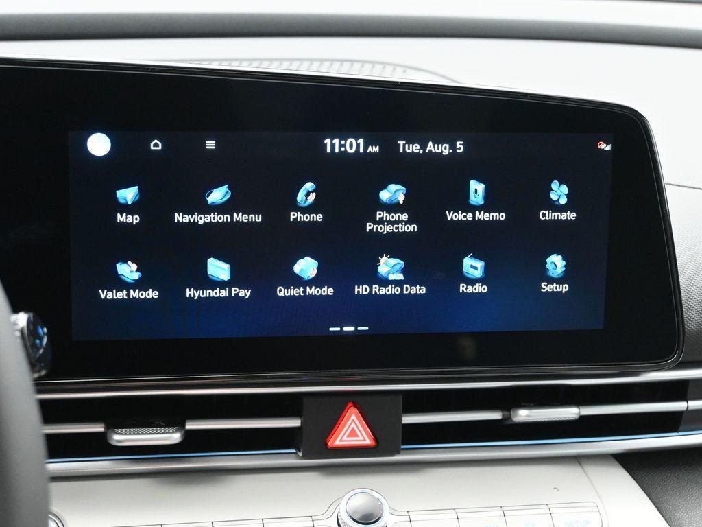 new 2025 Hyundai Elantra car, priced at $26,115