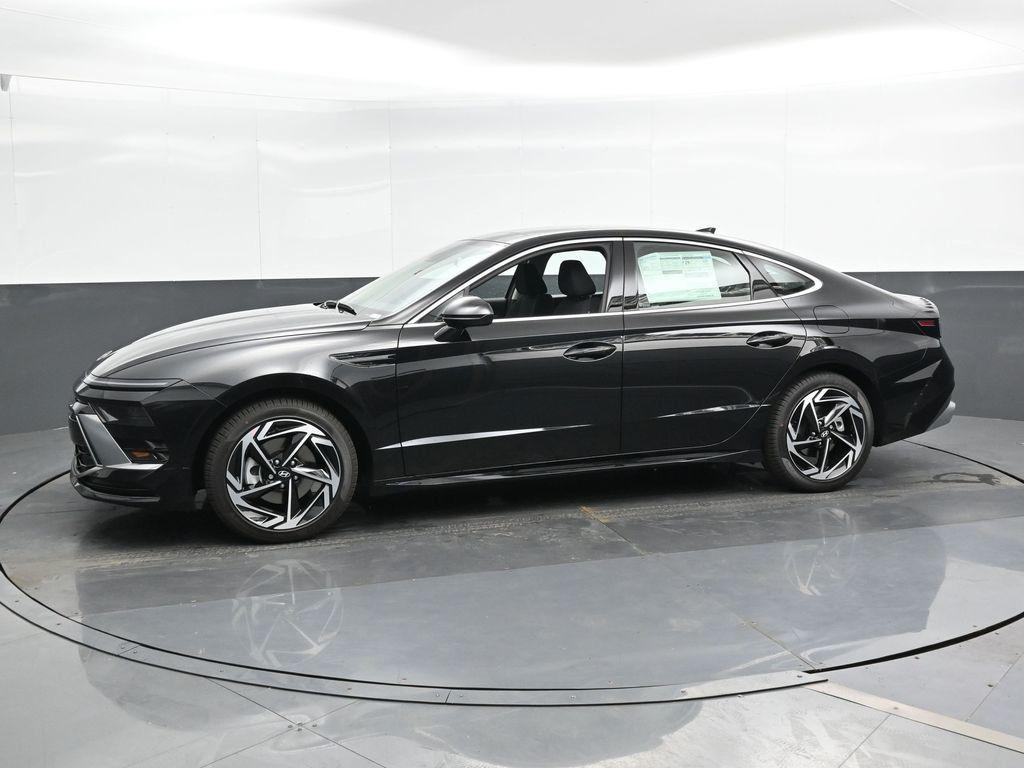 new 2025 Hyundai Sonata car, priced at $30,760
