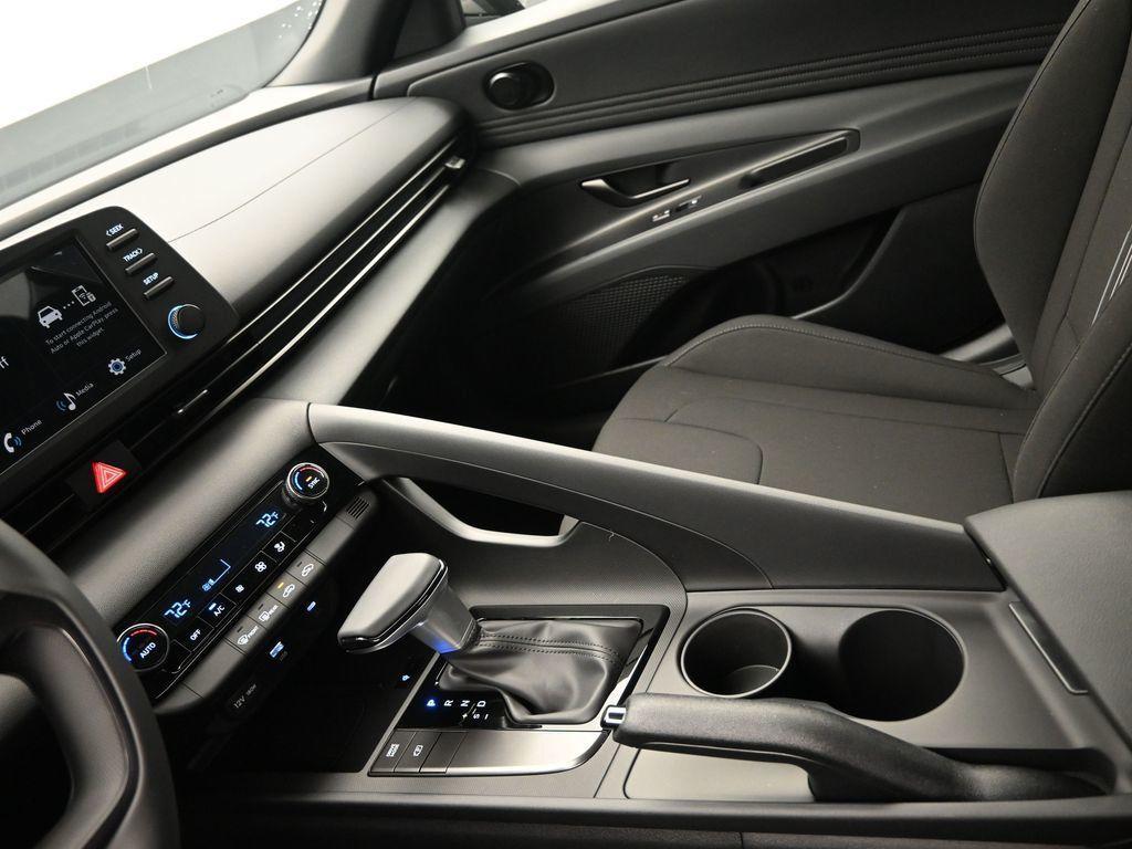 new 2025 Hyundai Elantra car, priced at $23,663
