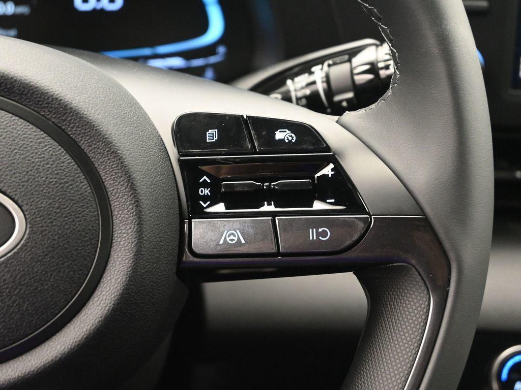 new 2025 Hyundai Elantra car, priced at $23,663