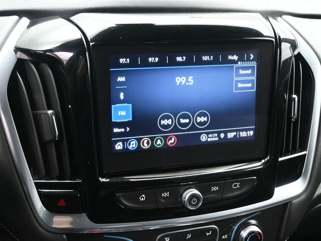 used 2022 Chevrolet Traverse car, priced at $25,123