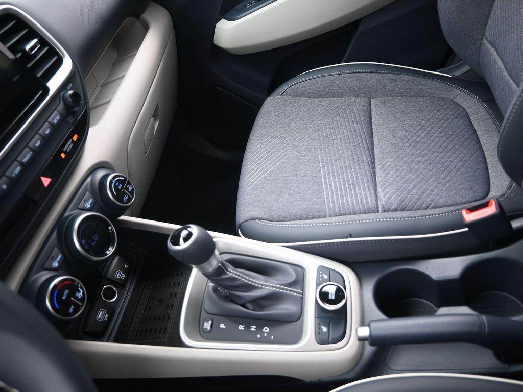 new 2025 Hyundai Venue car, priced at $24,116