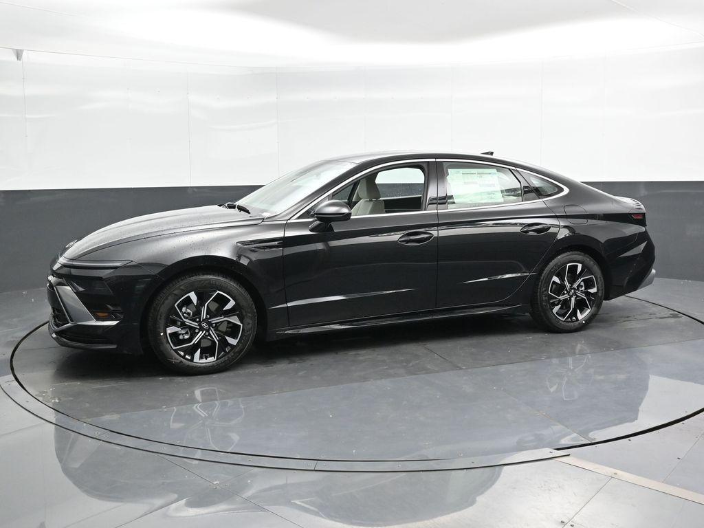 new 2025 Hyundai Sonata car, priced at $29,165
