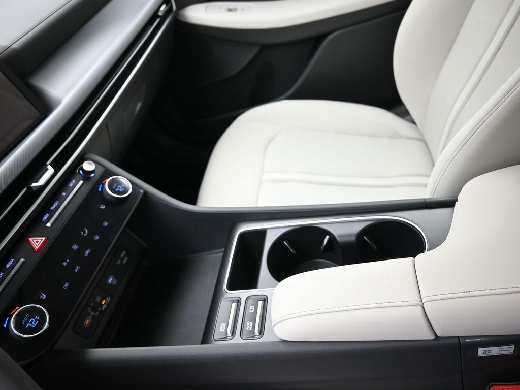 new 2025 Hyundai Sonata car, priced at $29,165