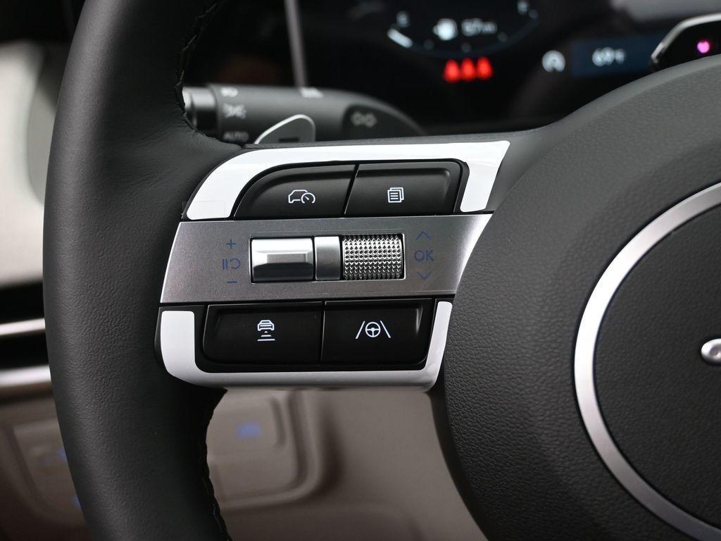 new 2025 Hyundai Tucson car, priced at $37,015