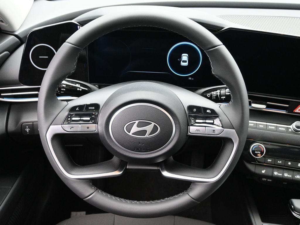 new 2025 Hyundai Elantra car, priced at $25,950