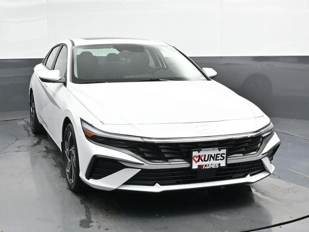 new 2025 Hyundai Elantra car, priced at $25,950