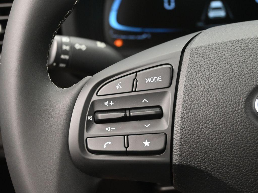 new 2025 Hyundai Venue car, priced at $22,600