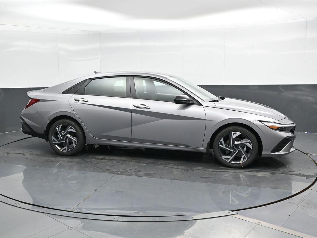 new 2025 Hyundai Elantra car, priced at $22,951