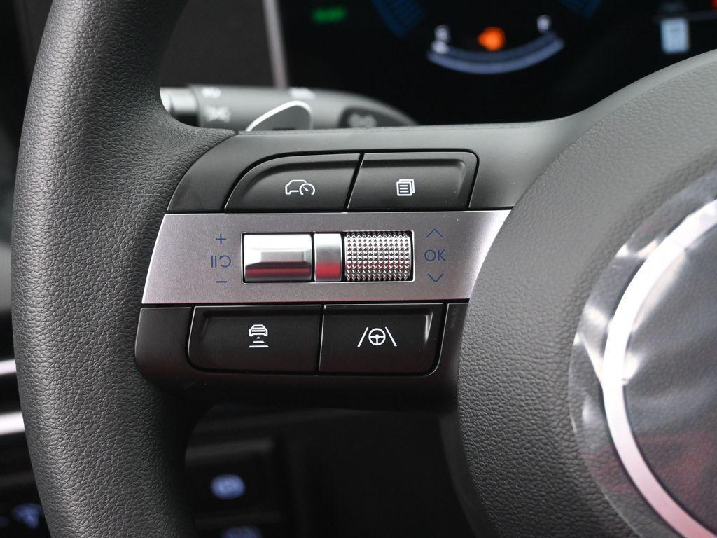 new 2025 Hyundai TUCSON Hybrid car, priced at $33,260