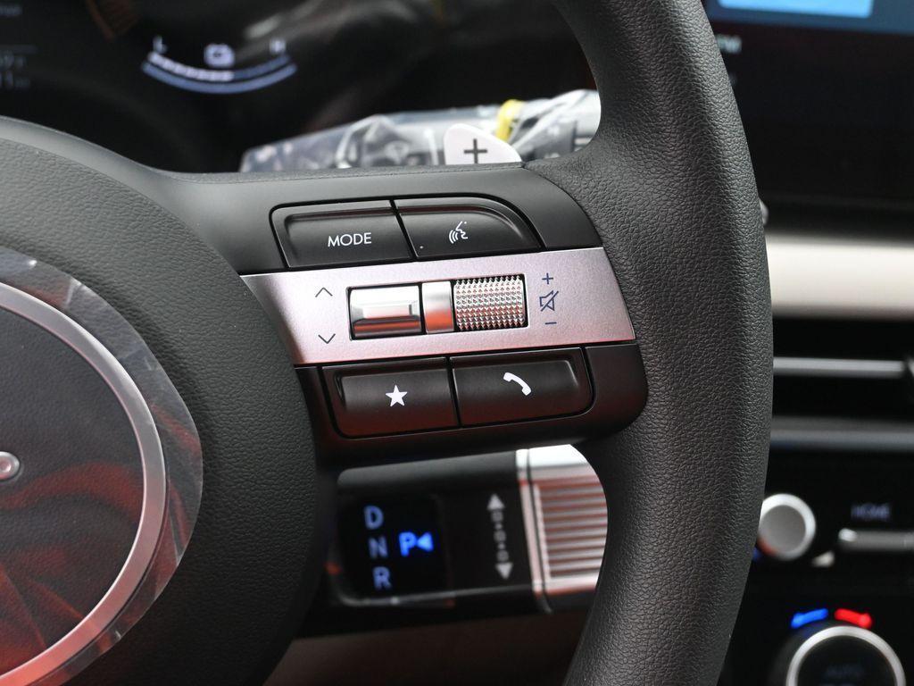 new 2025 Hyundai TUCSON Hybrid car, priced at $33,260