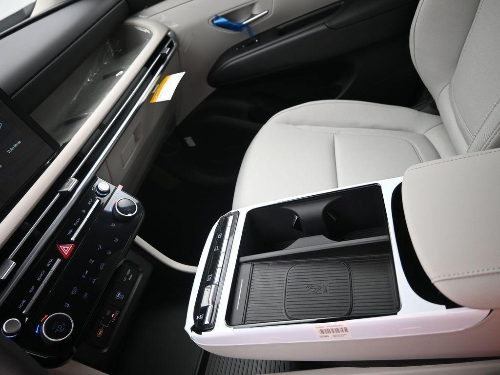 new 2025 Hyundai TUCSON Hybrid car, priced at $33,260