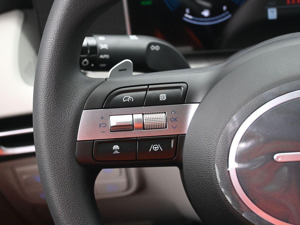 new 2025 Hyundai TUCSON Hybrid car, priced at $33,260