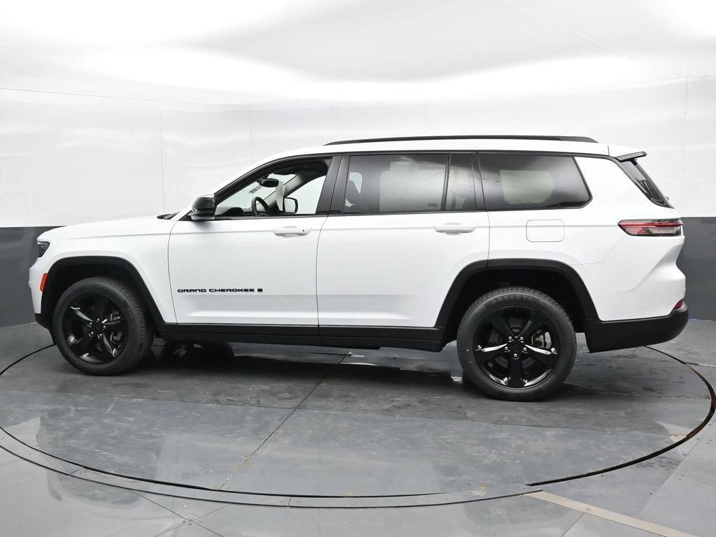 used 2023 Jeep Grand Cherokee L car, priced at $30,115