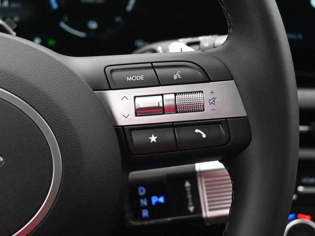 new 2025 Hyundai TUCSON Hybrid car, priced at $36,260