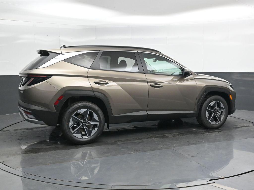 new 2025 Hyundai TUCSON Hybrid car, priced at $36,260