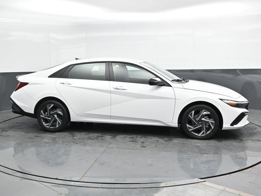 new 2025 Hyundai ELANTRA HEV car, priced at $27,805