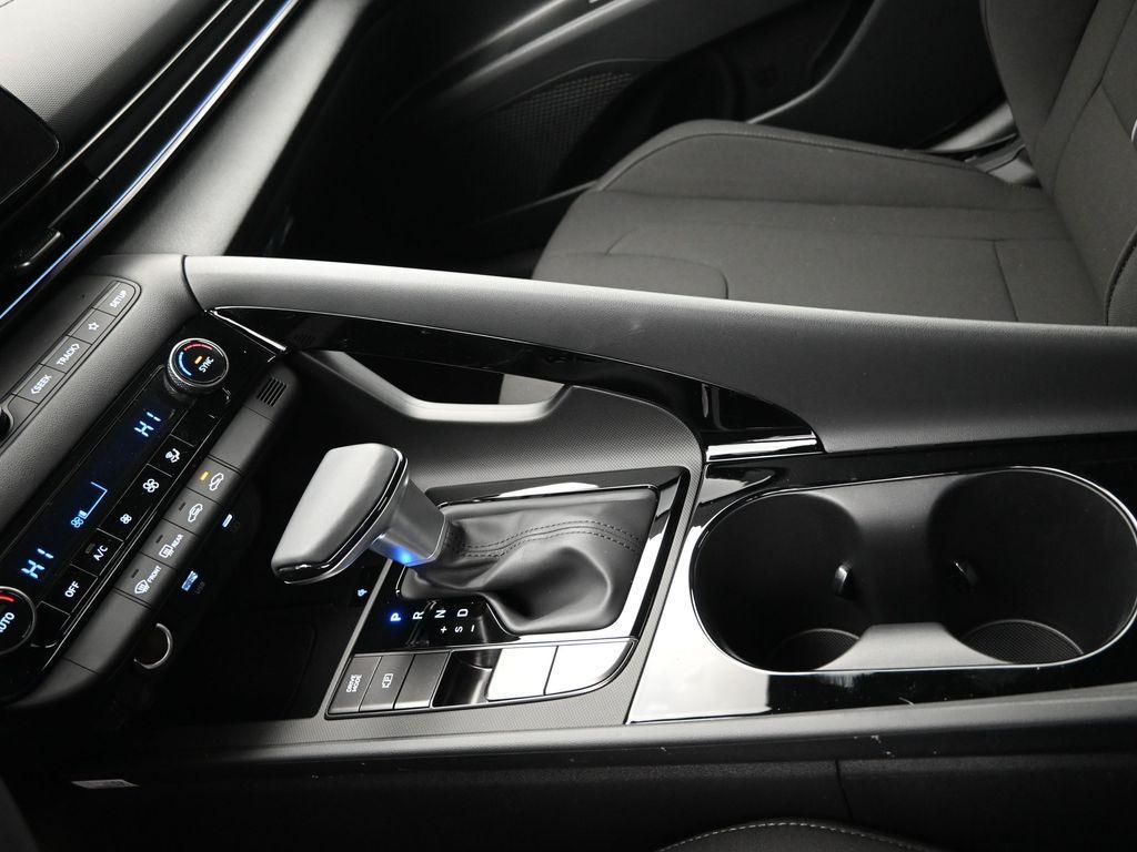 new 2025 Hyundai ELANTRA HEV car, priced at $27,805